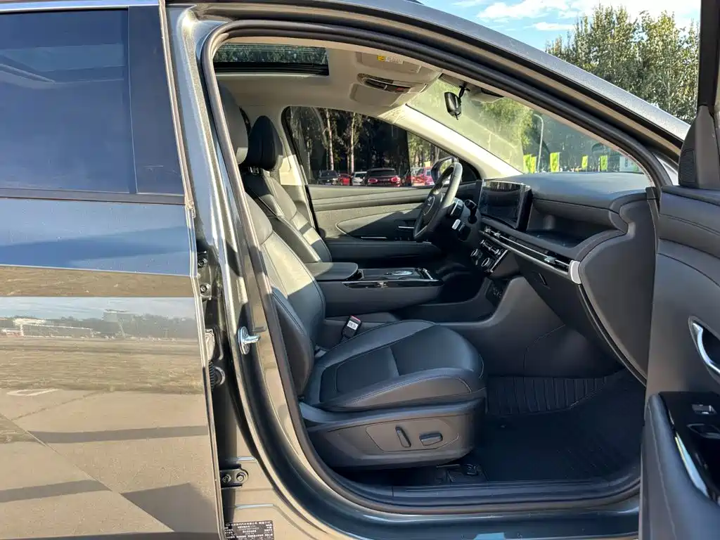 Hyundai Tucson — миниатюра 16