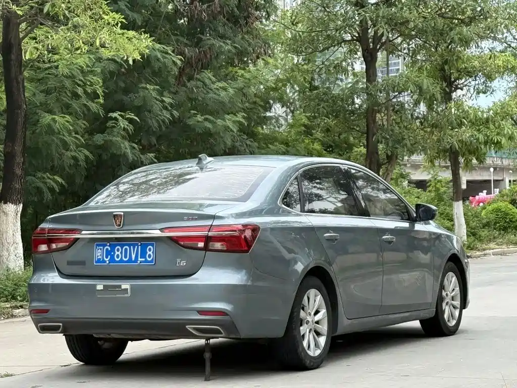 Roewe i6 Classic — миниатюра 9