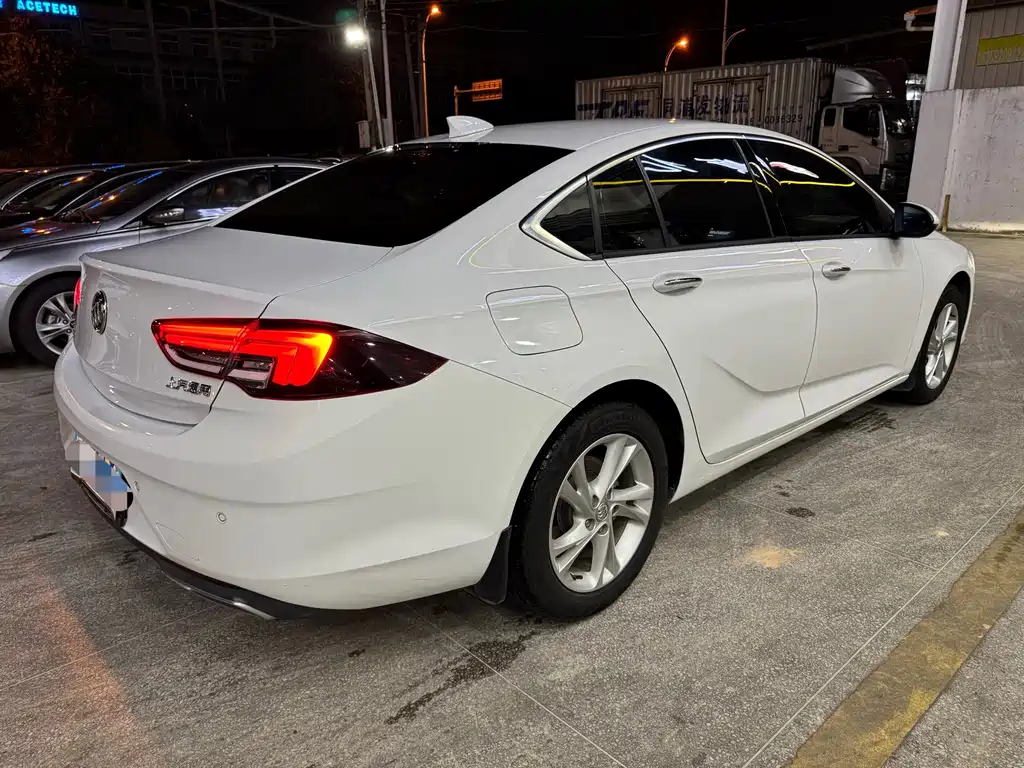Buick Regal — миниатюра 6