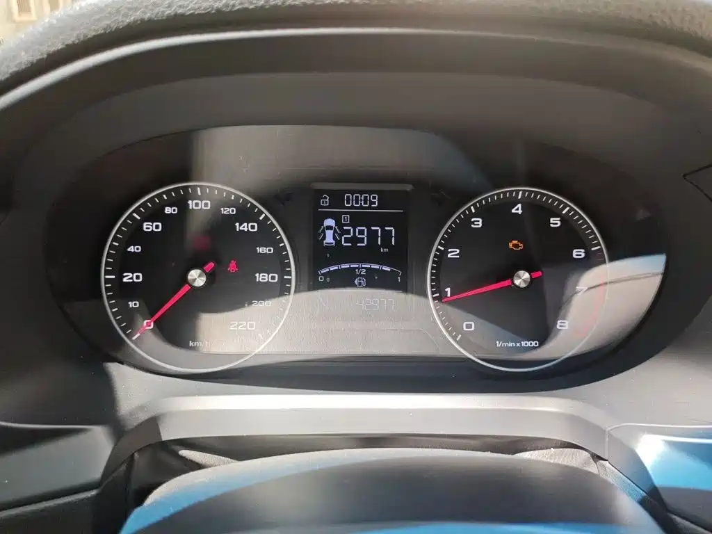 Roewe 360 — миниатюра 4