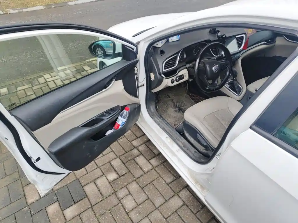 Buick Excelle — миниатюра 17