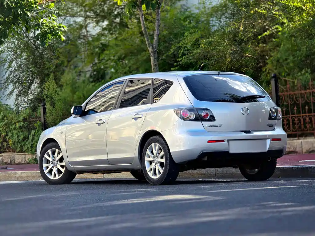 Mazda 3 (Import) — миниатюра 3
