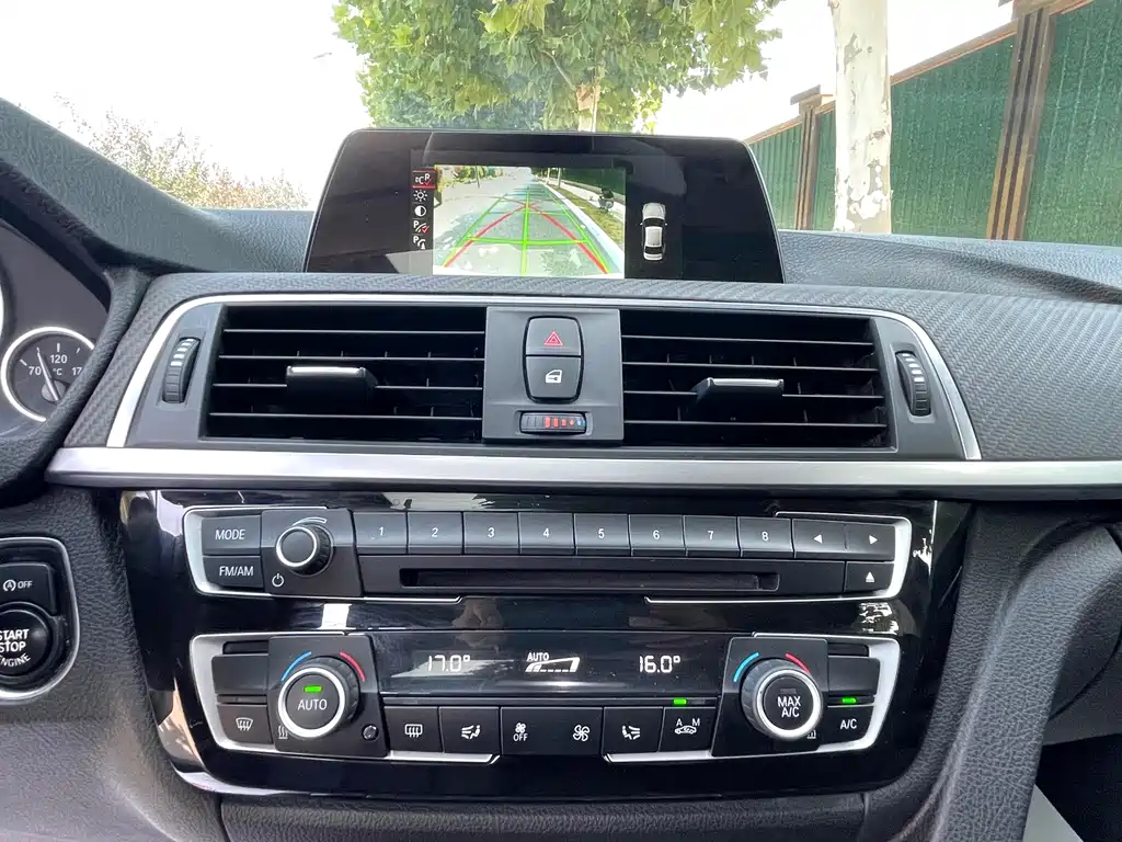 BMW 3 Series — миниатюра 16