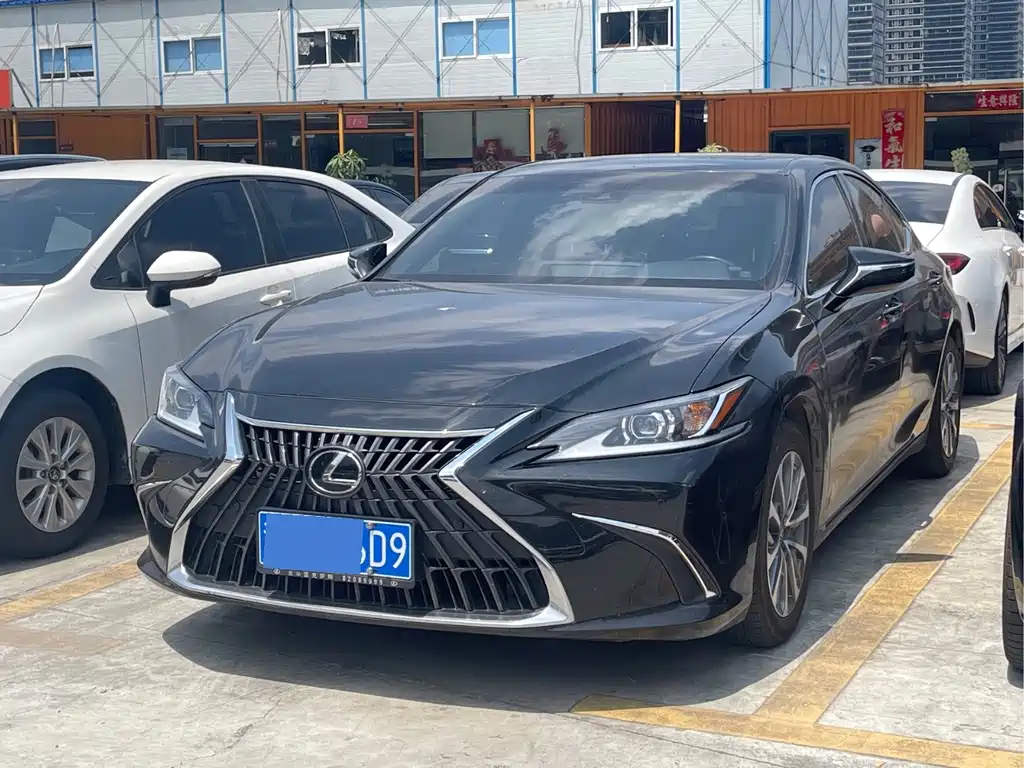 Lexus ES — миниатюра 2