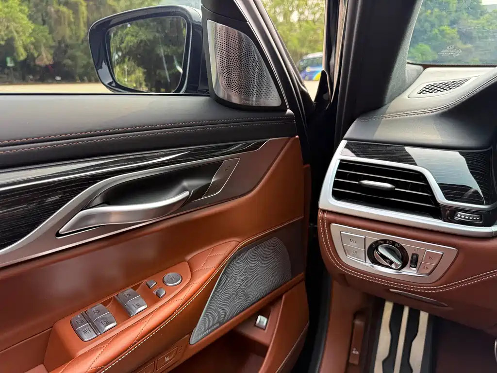 BMW 7 Series 7 2019 M760Li xDrive V12 Sport