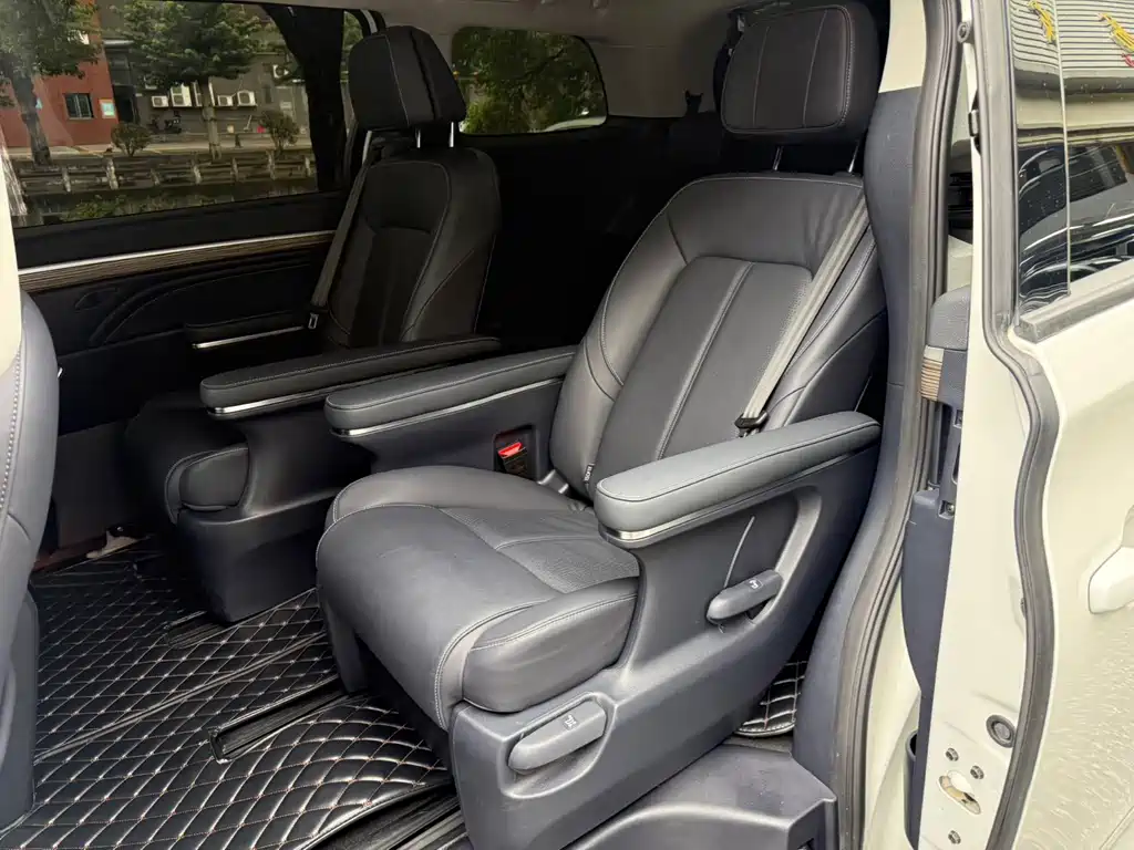 GAC Motor Trumpchi M8 — миниатюра 9