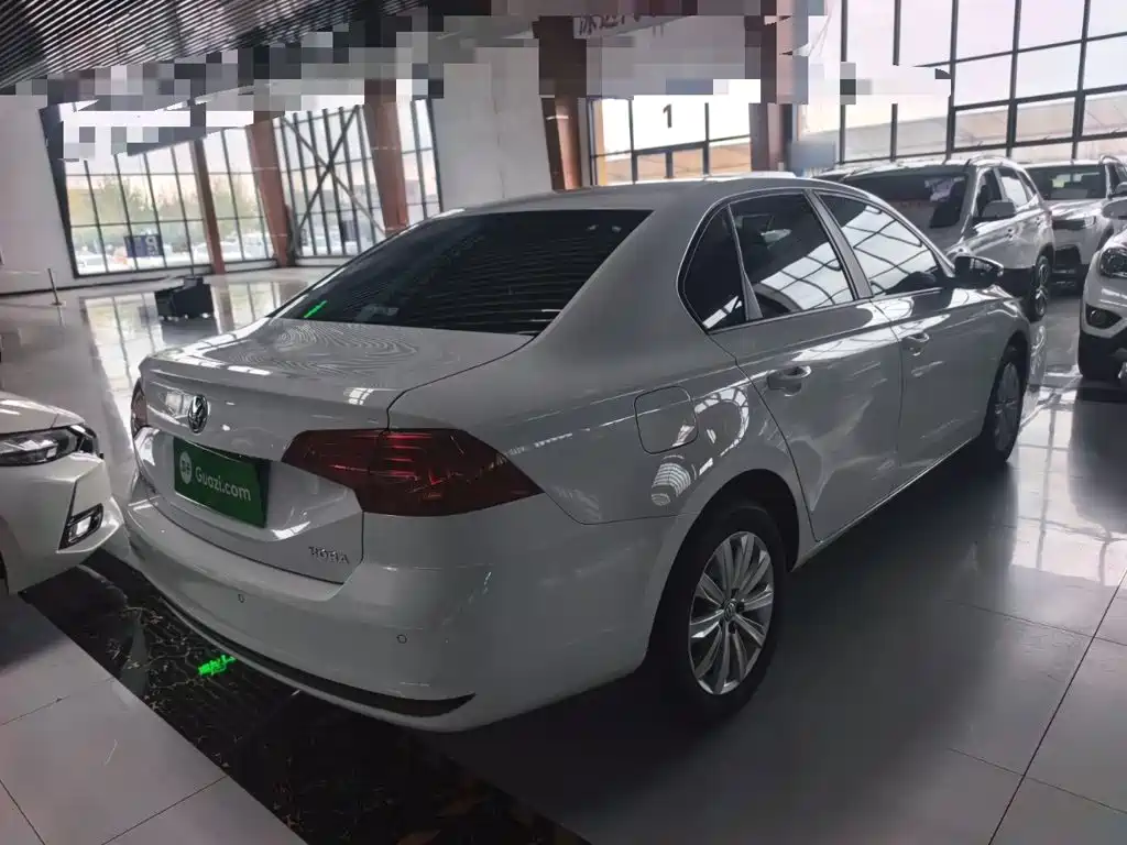 Volkswagen Bora — миниатюра 12