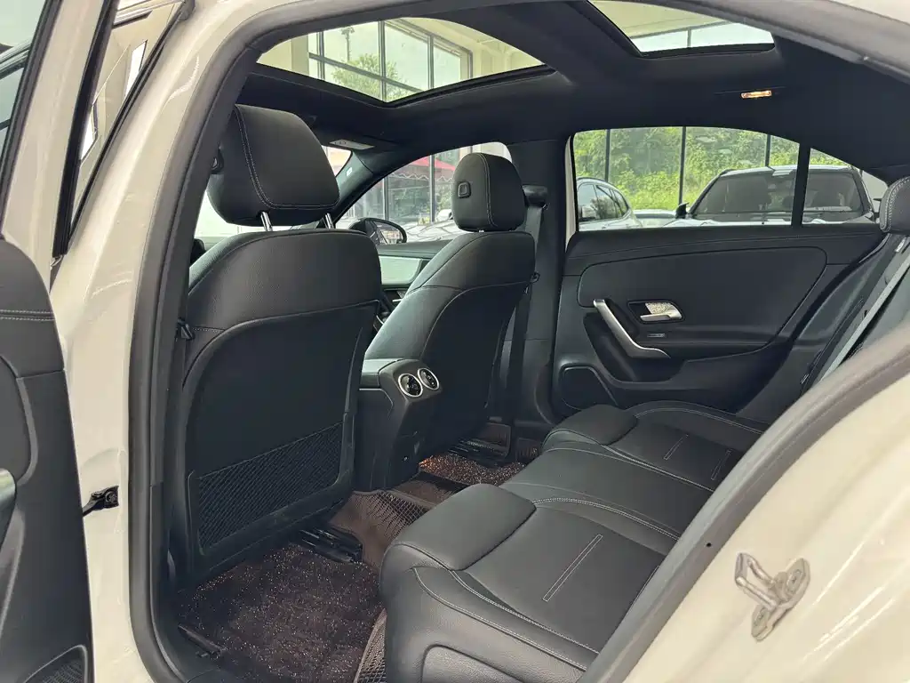 Mercedes-Benz A-Class AMG — миниатюра 11