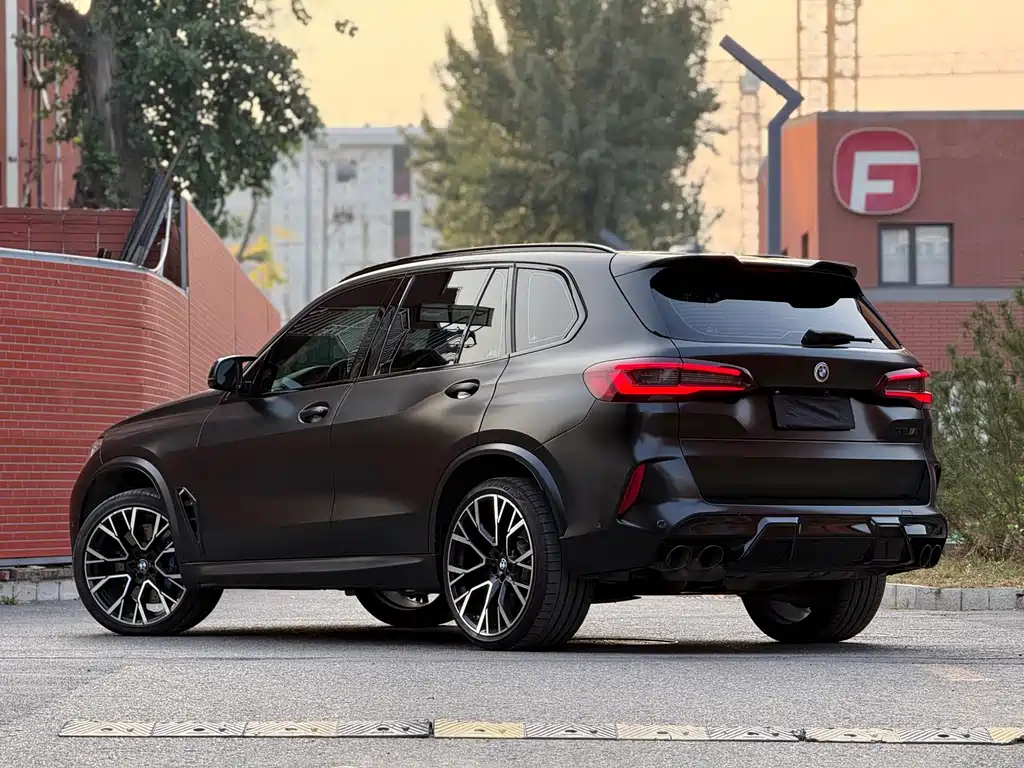 BMW X5 M — миниатюра 5