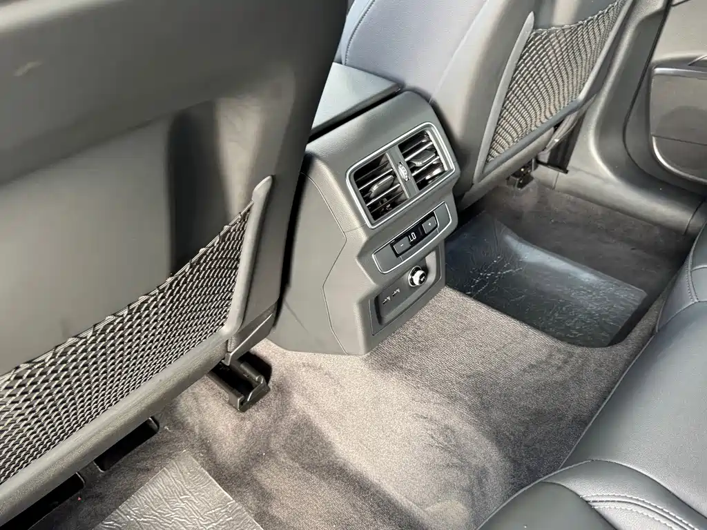 Audi Q5L — миниатюра 32