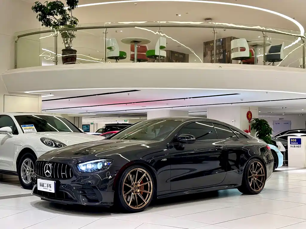 MERCEDES-BENZ E CLASS AMG