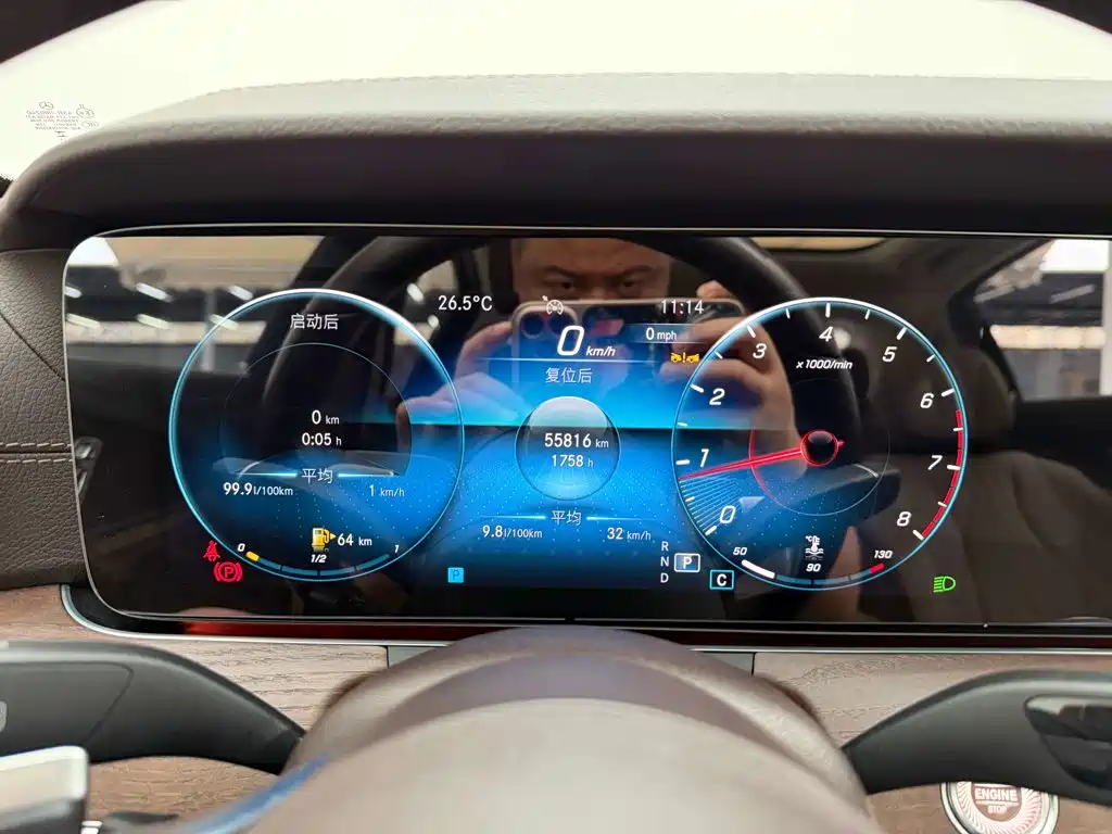 Mercedes-Benz E-Class — миниатюра 15