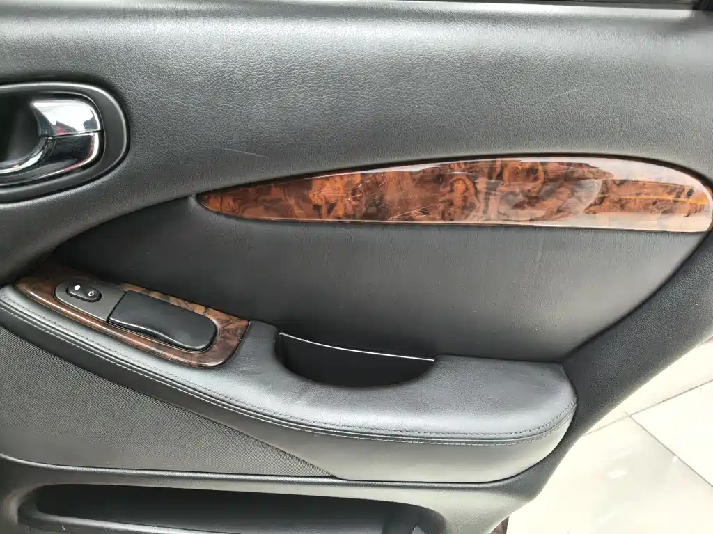 Jaguar S-TYPE — миниатюра 10