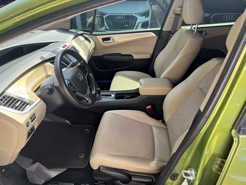 Honda Jade — миниатюра 5