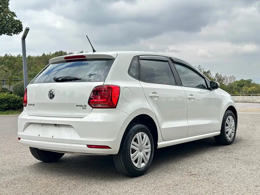 Volkswagen Polo — миниатюра 6
