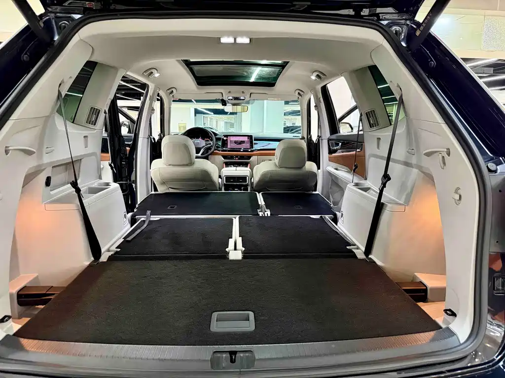 Volkswagen Teramont — миниатюра 8