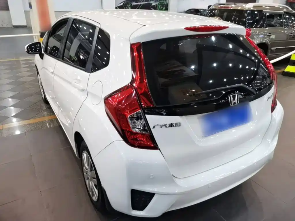 Honda Fit — миниатюра 5