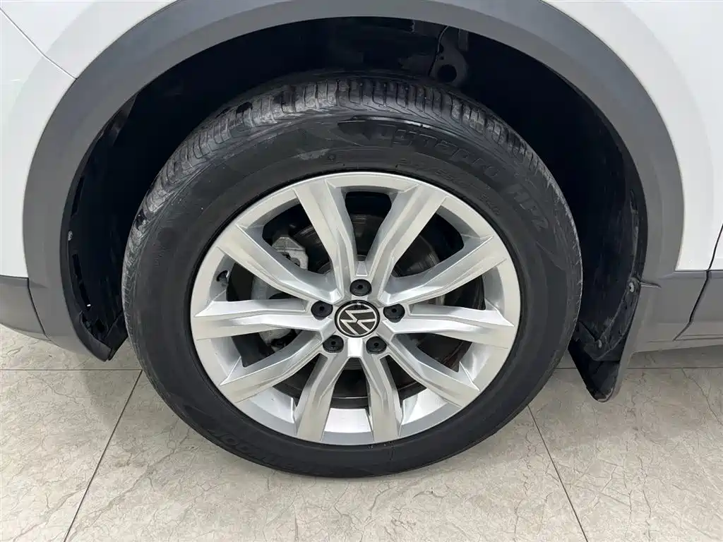 VOLKSWAGEN T ROC EXPLORING SONGS