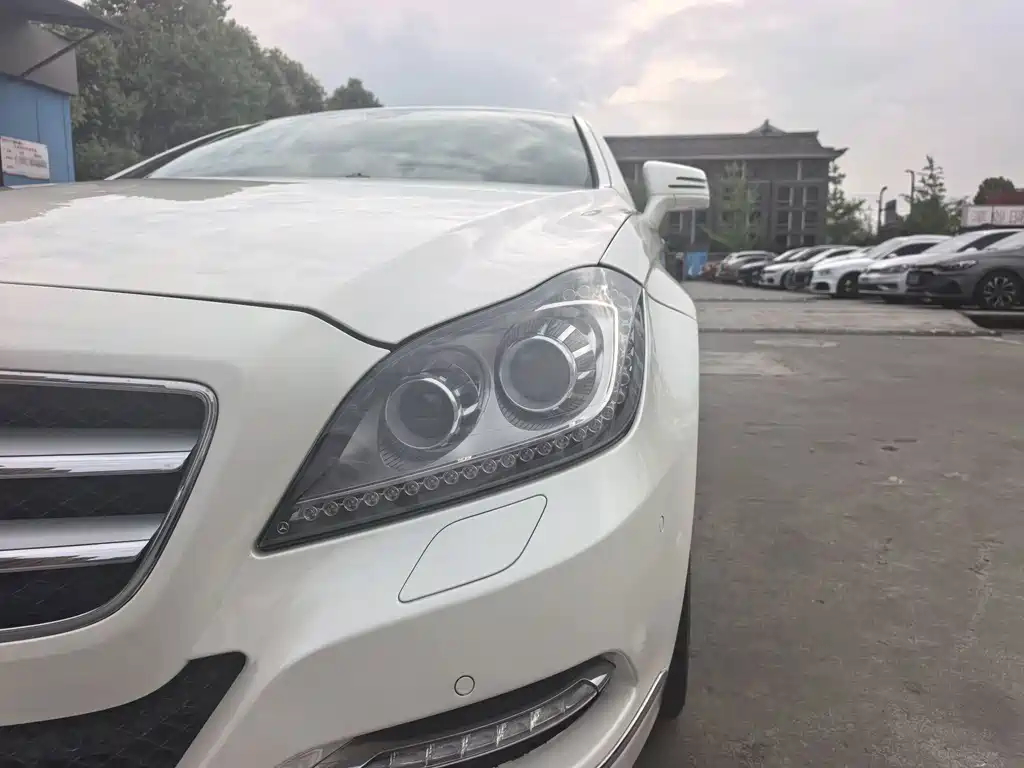 Mercedes-Benz CLS — миниатюра 9