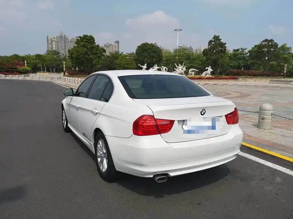 BMW 3 Series — миниатюра 3