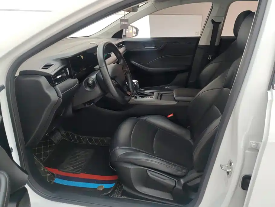 Roewe i5 — миниатюра 9