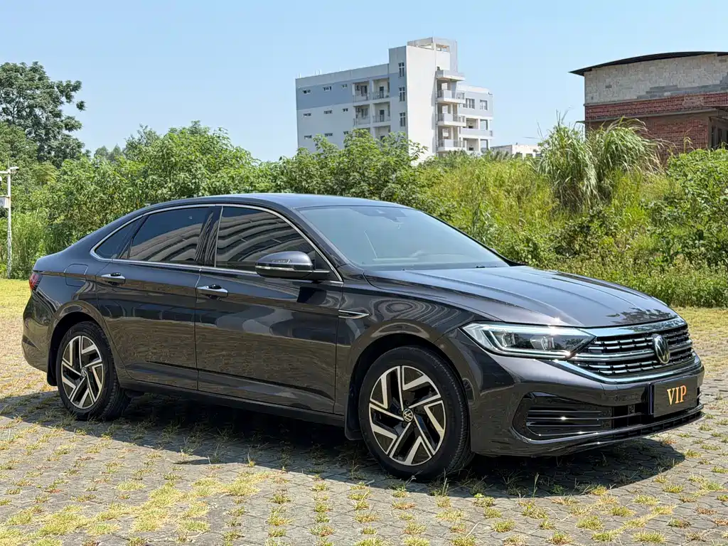 Volkswagen Sagitar — миниатюра 3