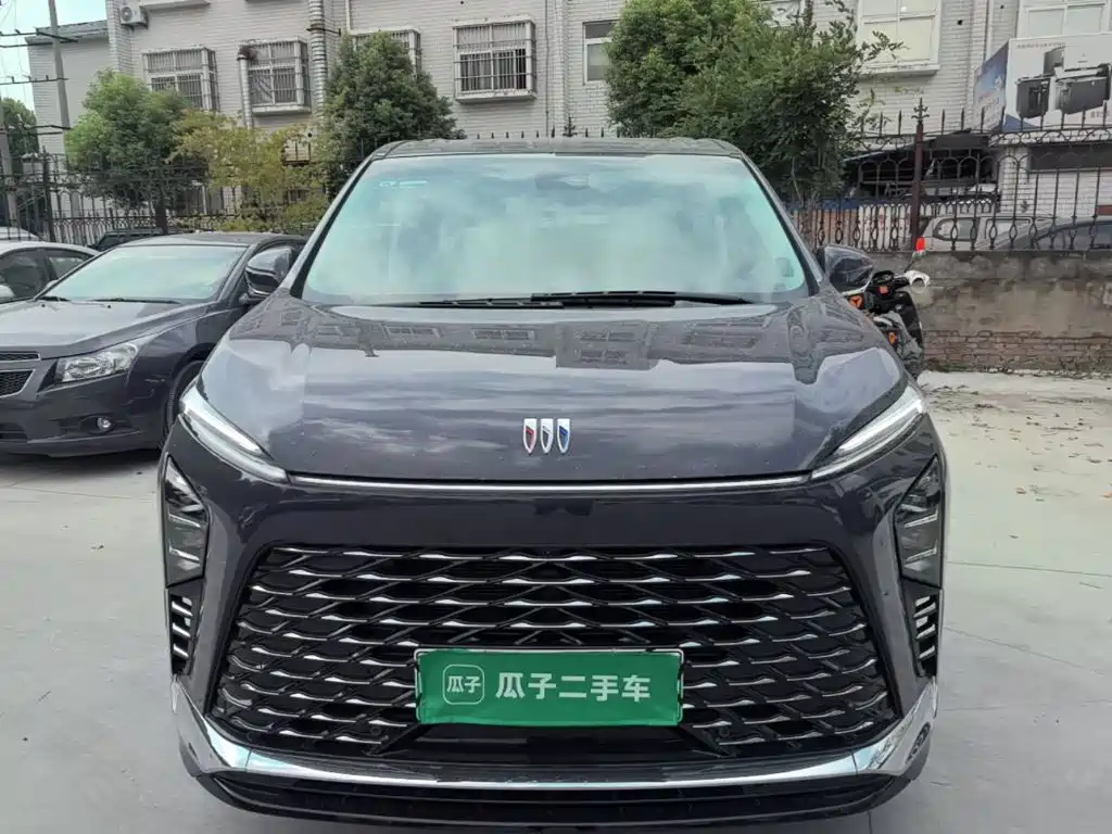 Buick GL8 Hybrid — миниатюра 3