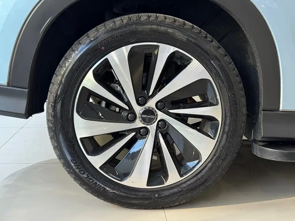 BYD PLUS New Energy — миниатюра 10