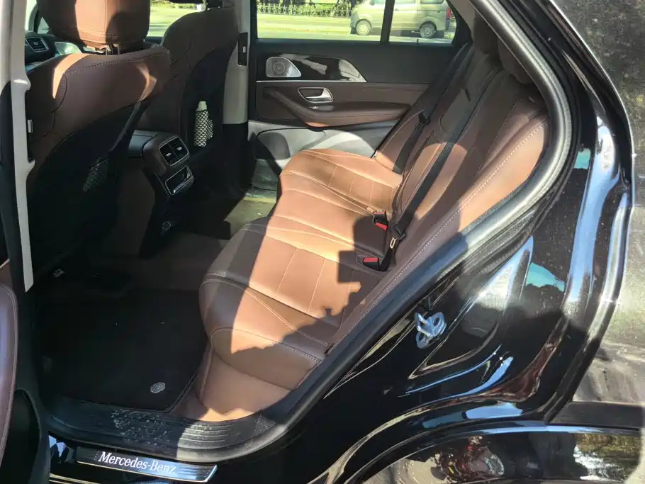 Mercedes-Benz GLE (Import) — миниатюра 11