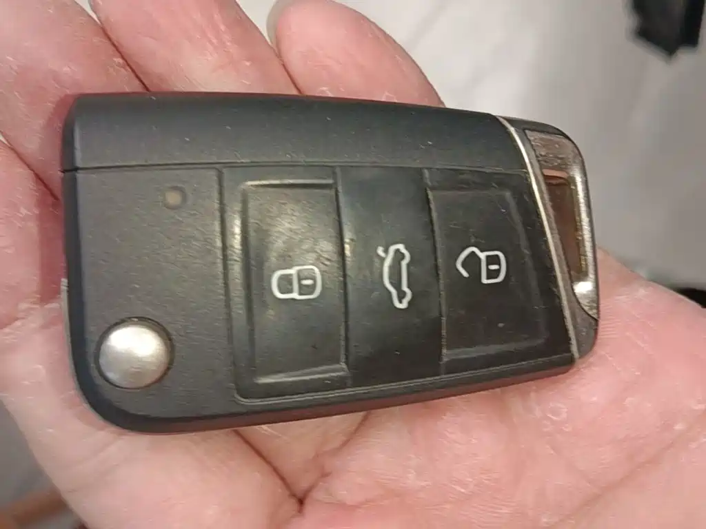 Volkswagen X — миниатюра 9