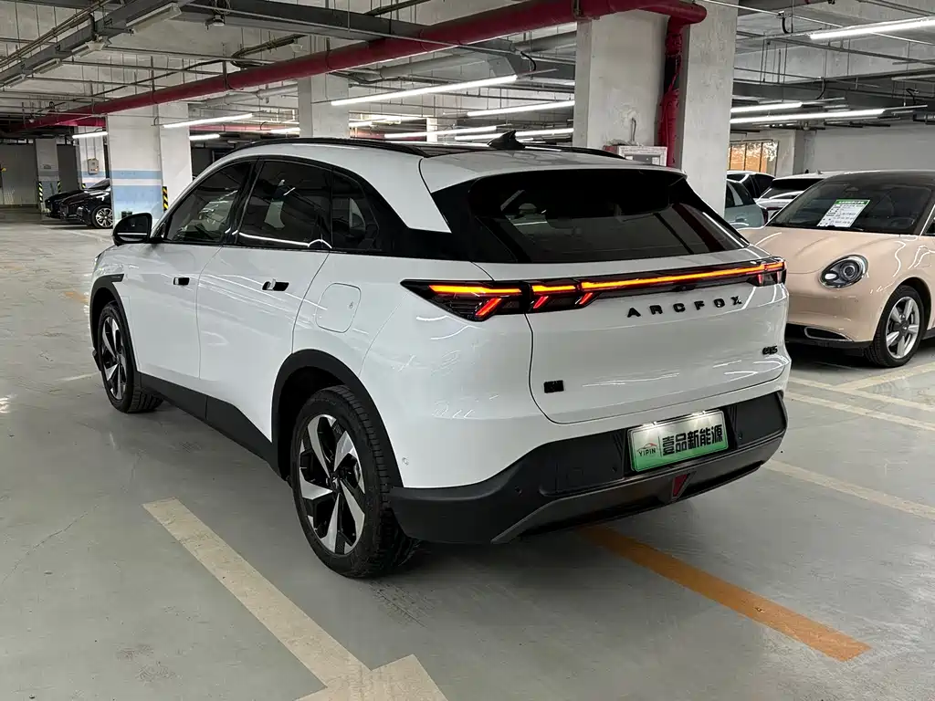 ARCFOX Alpha T5 — миниатюра 4