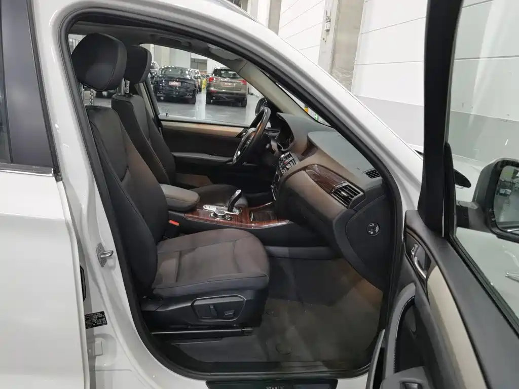 BMW X3 (Import) — миниатюра 23