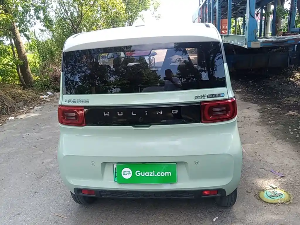 Wuling MINIEV — миниатюра 6