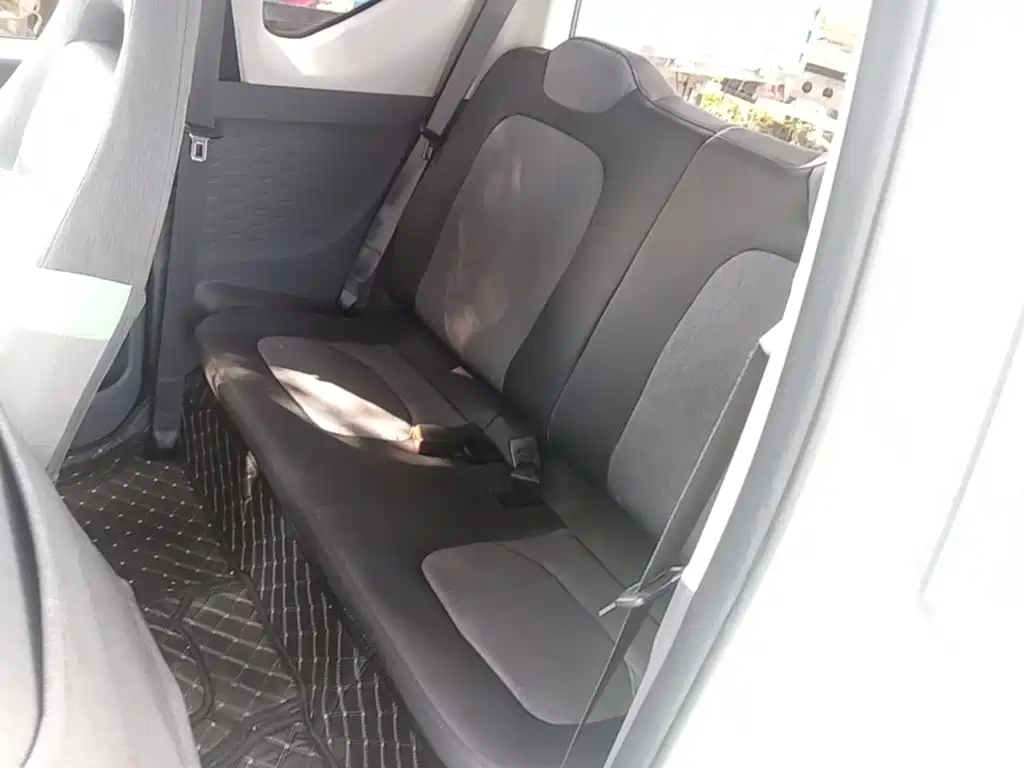 Wuling MINIEV — миниатюра 17