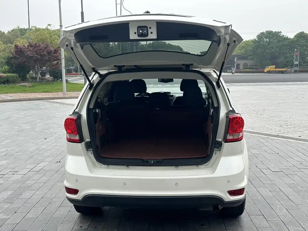 Dodge Journey — миниатюра 14