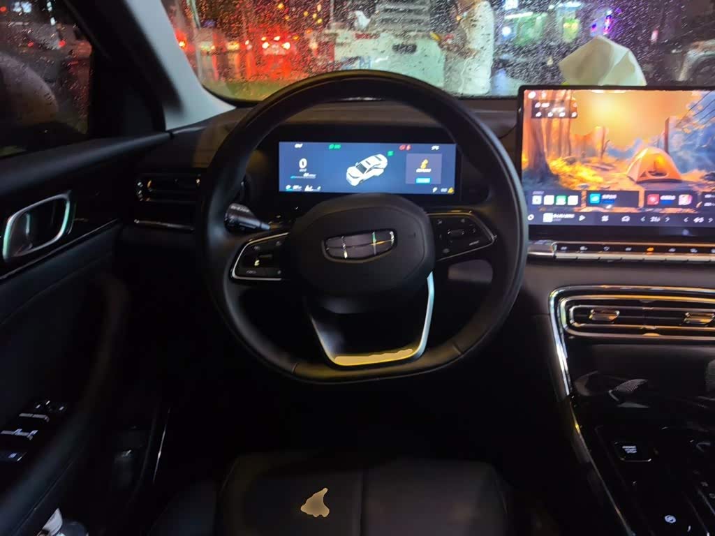 Geely Emgrand 1.5 л 2026 г. Белый, пробег 6400 км
