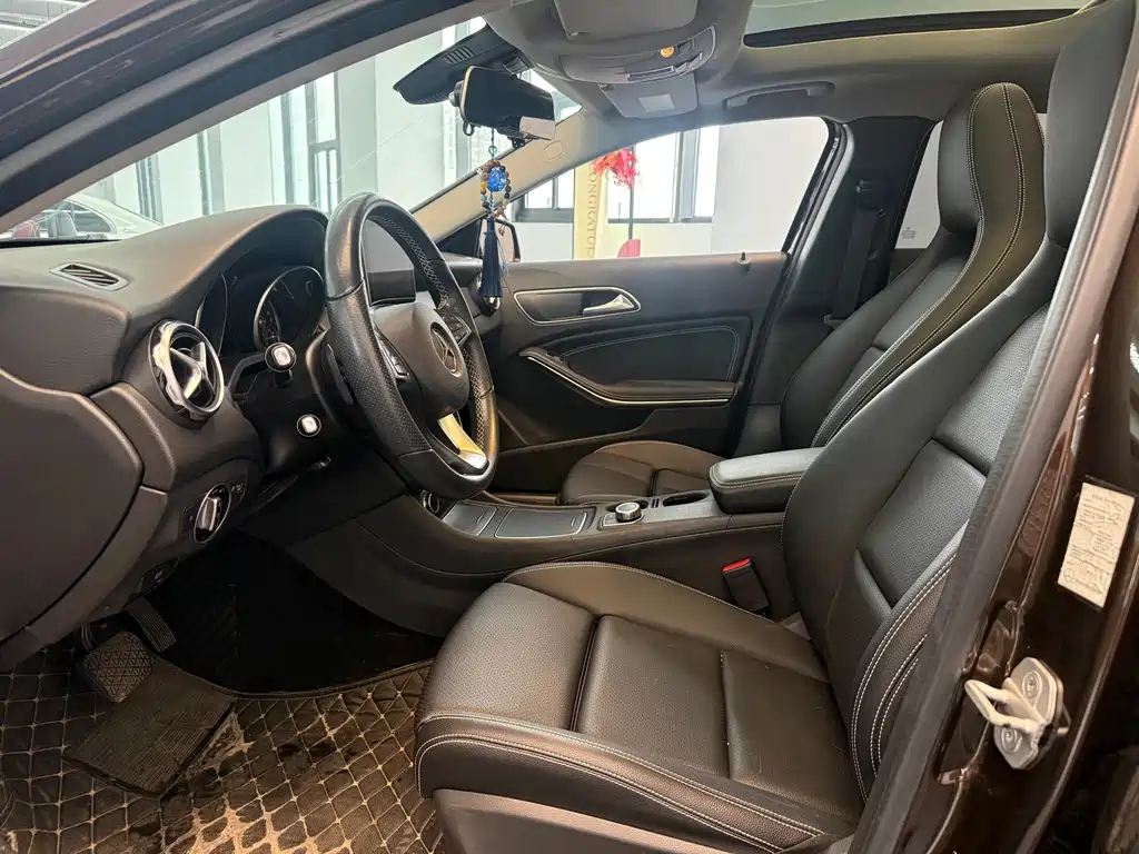 Mercedes-Benz GLA — миниатюра 12