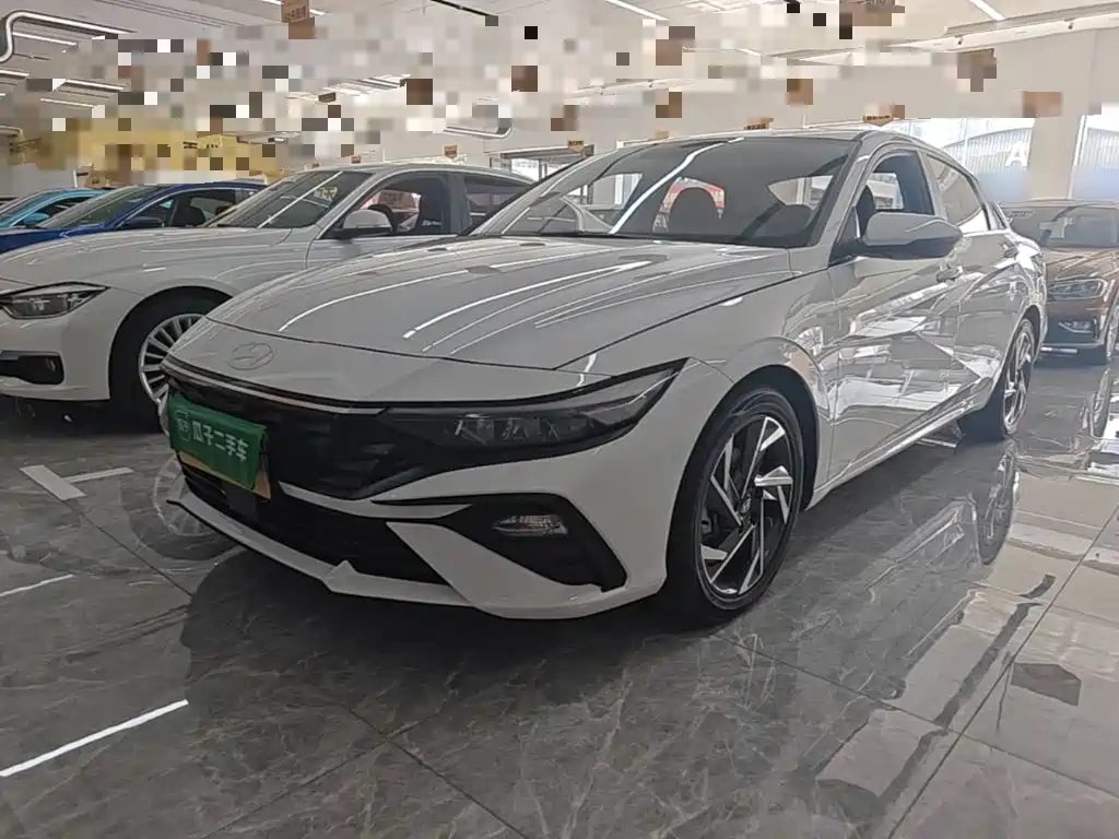 Hyundai Elantra — миниатюра 2