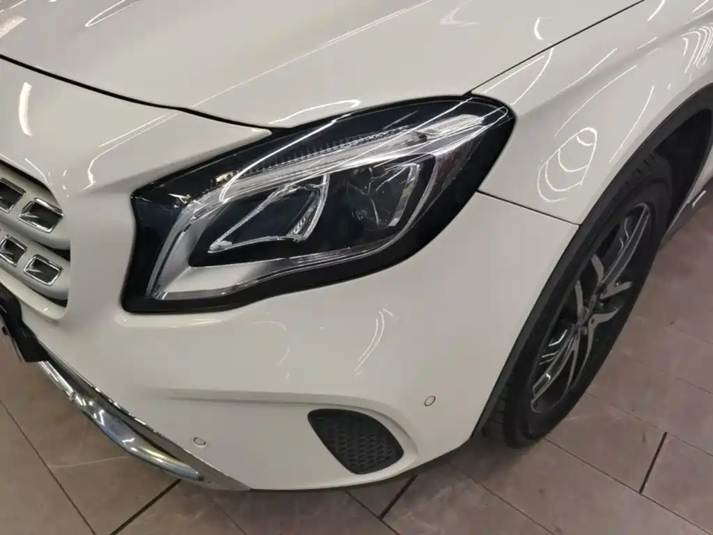 Mercedes-Benz GLA — миниатюра 24