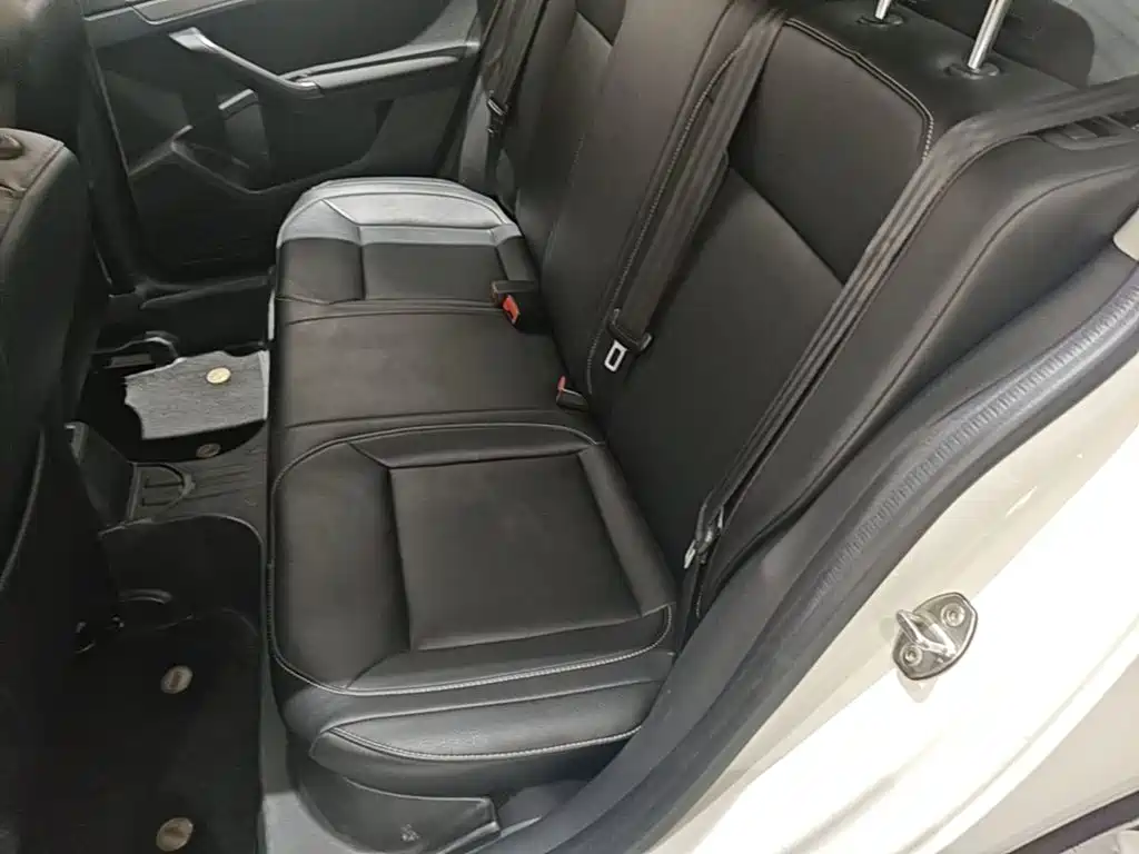 Volkswagen Lavida — миниатюра 17
