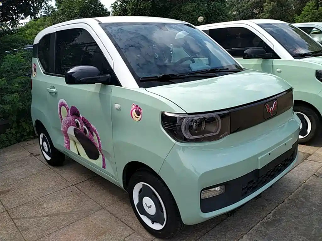 Wuling MINIEV — миниатюра 4