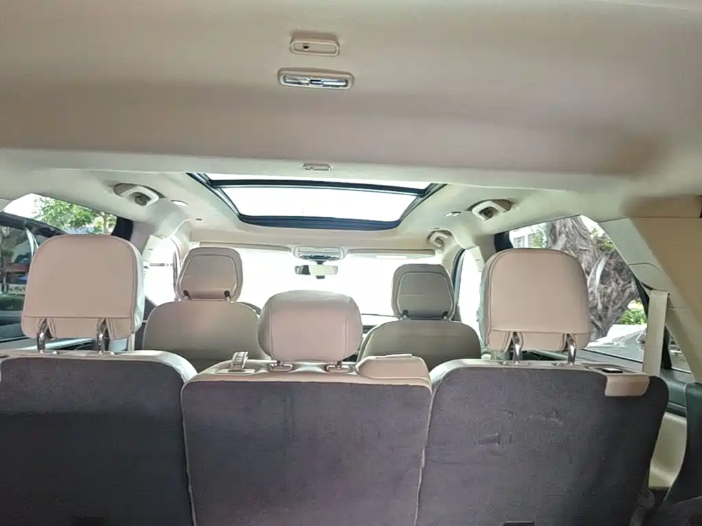 Lincoln Aviator (Import) — миниатюра 18
