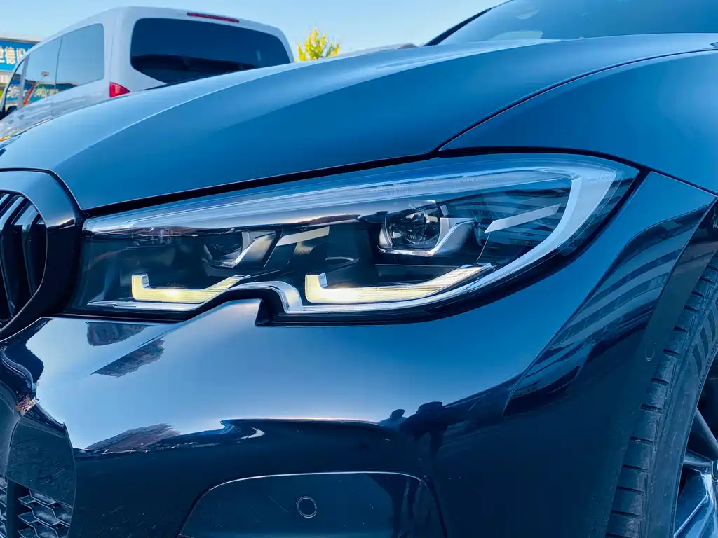 BMW 3 Series — миниатюра 17