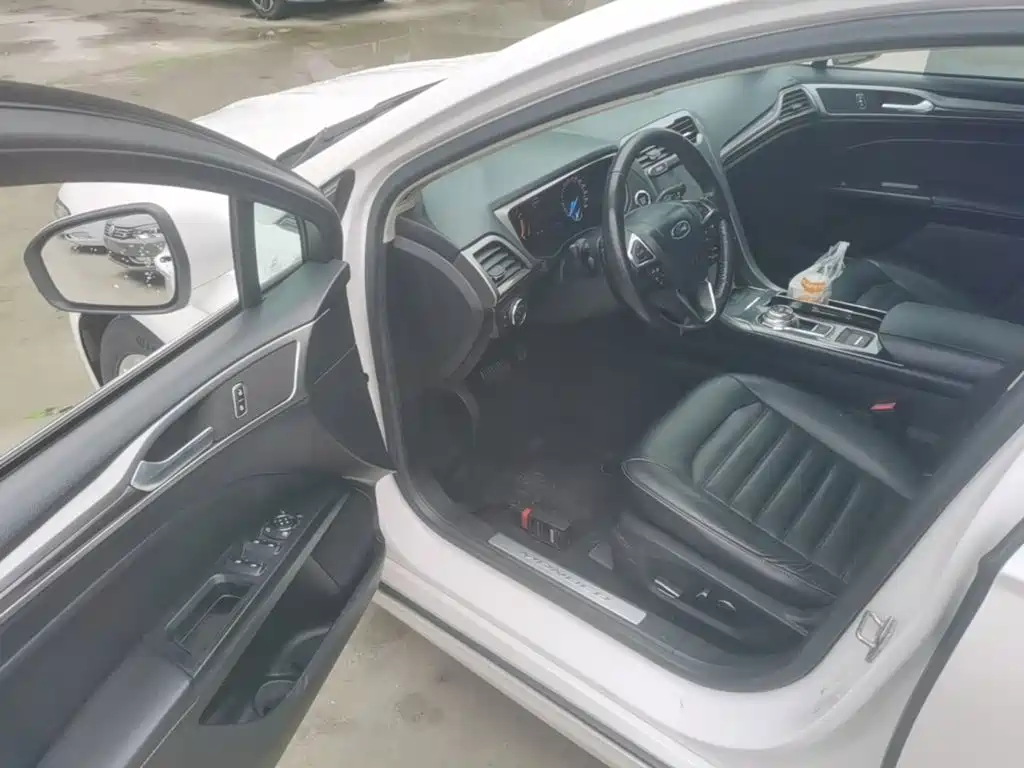Ford Mondeo — миниатюра 16