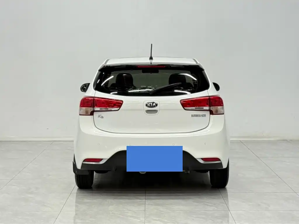 Kia K2 — миниатюра 3