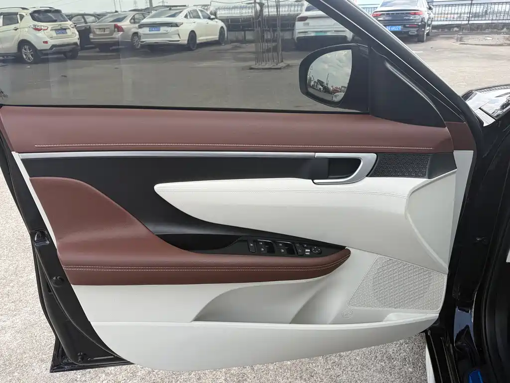 Hyundai Mistra — миниатюра 16