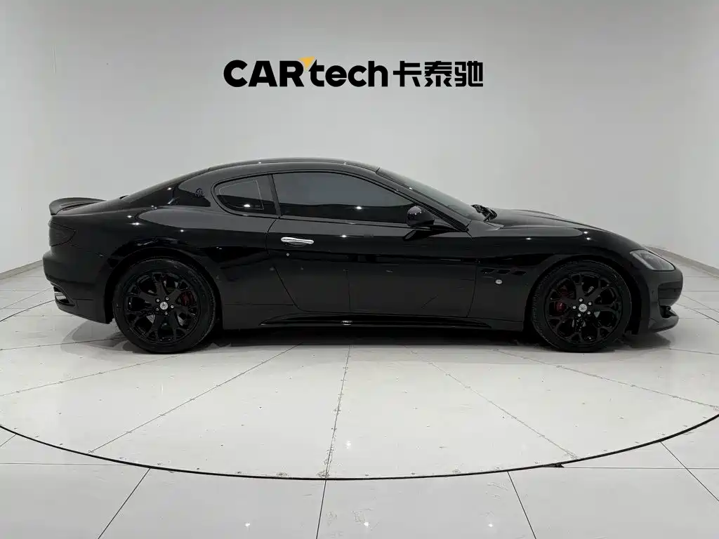 Maserati GranTurismo — миниатюра 4