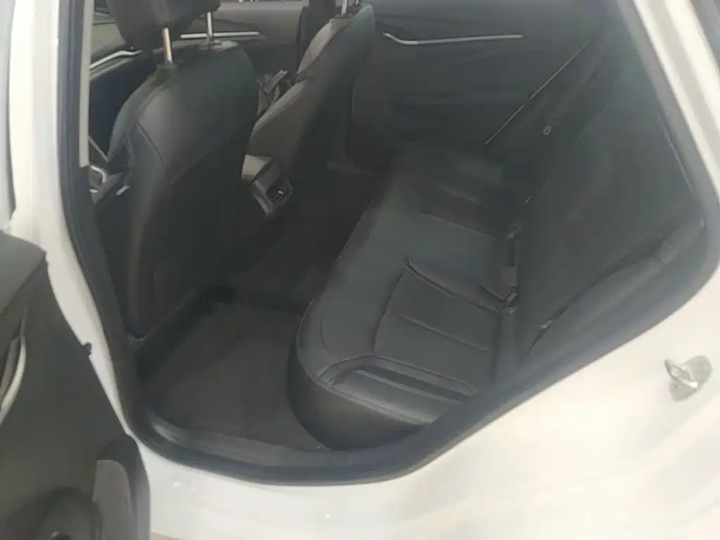 Buick Excelle — миниатюра 17