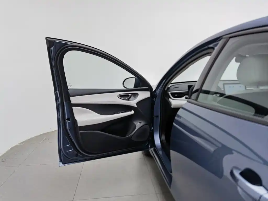 BYD Seal 05 DM-i — миниатюра 8