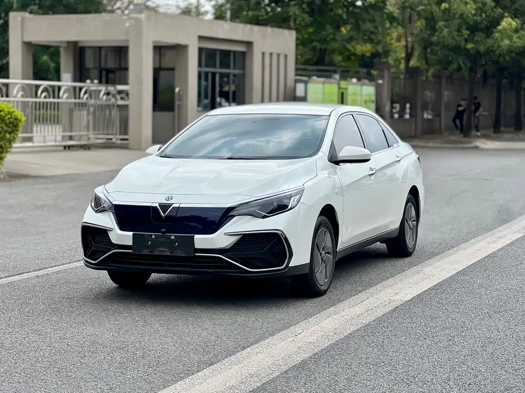 Venucia D60 EV 2022